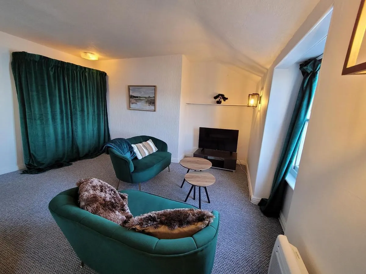 Sea View Penthouse Flat 6 With Fast Wifi And Free Parking Apartment Scarborough United Kingdom