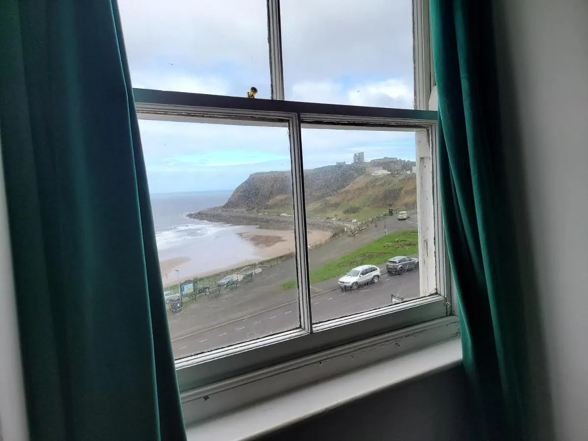 Sea View Penthouse Flat 6 With Fast Wifi And Free Parking Apartment Scarborough